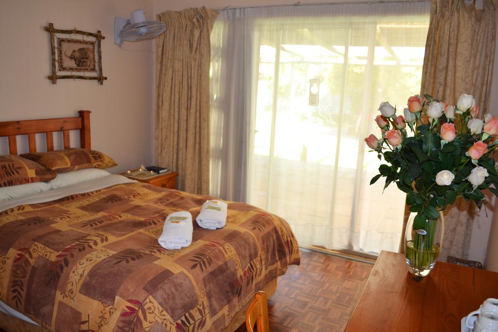 Dove'S Nest Guest House Kempton Park Eksteriør bilde