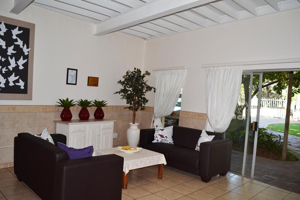Dove'S Nest Guest House Kempton Park Eksteriør bilde