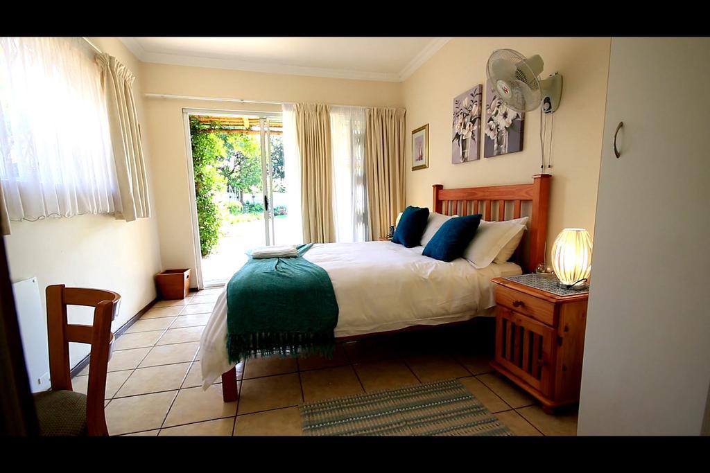 Dove'S Nest Guest House Kempton Park Eksteriør bilde
